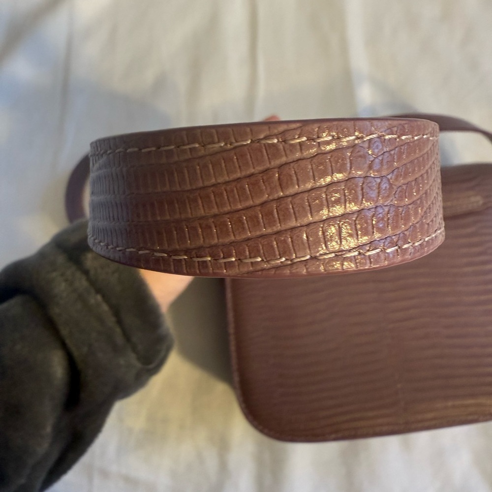 A.P.C. Mini Grace with Gold Clasp - Picture 8 of 11